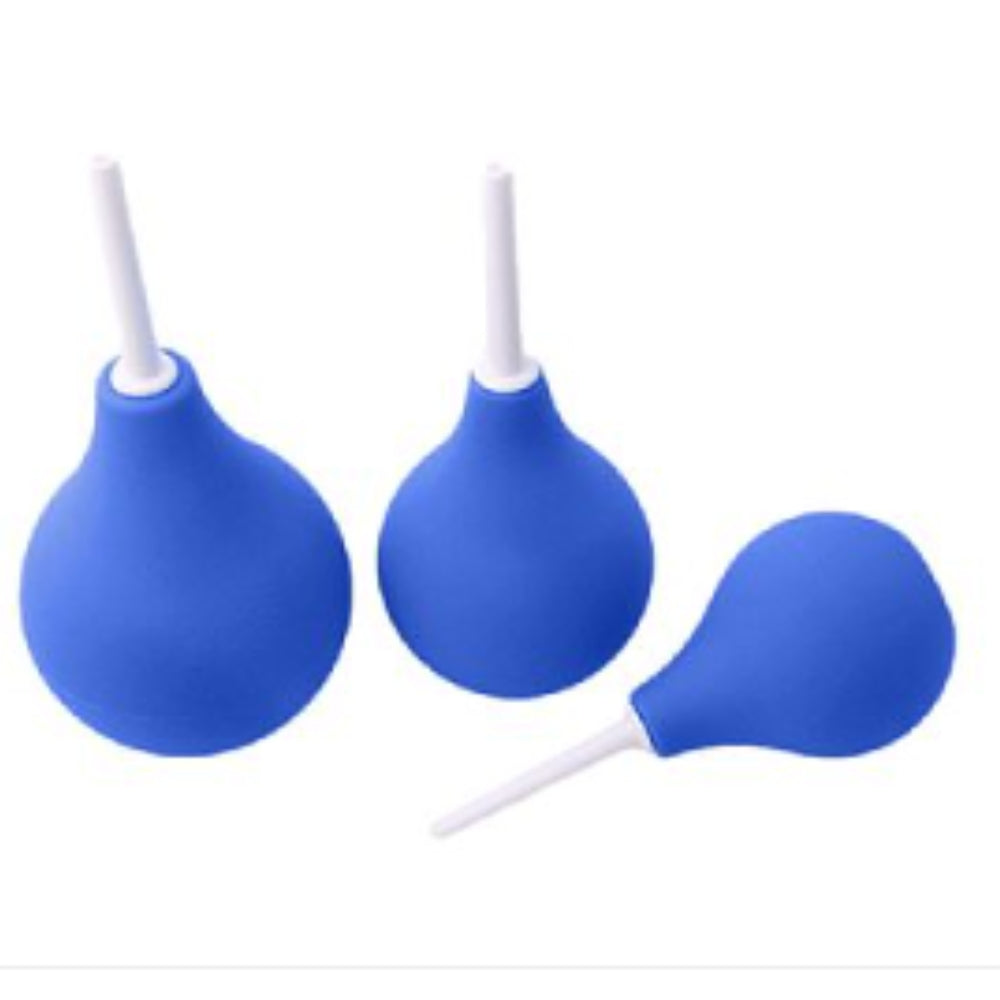 A Ducha Higiênica Unissex 160ml M2 foi desenvolvida para proporcionar uma limpeza íntima eficiente, confortável e prática, contribuindo para uma sensação de frescor, bem-estar e cuidado pessoal.

Seu sistema combina um aplicador anatômico em plástico rígido com uma bomba de sucção em borracha macia, permitindo o controle da pressão de forma simples e confortável durante o uso. Compacta e fácil de utilizar, é uma excelente opção para quem busca uma rotina de higiene íntima mais completa.

Além da utilização 