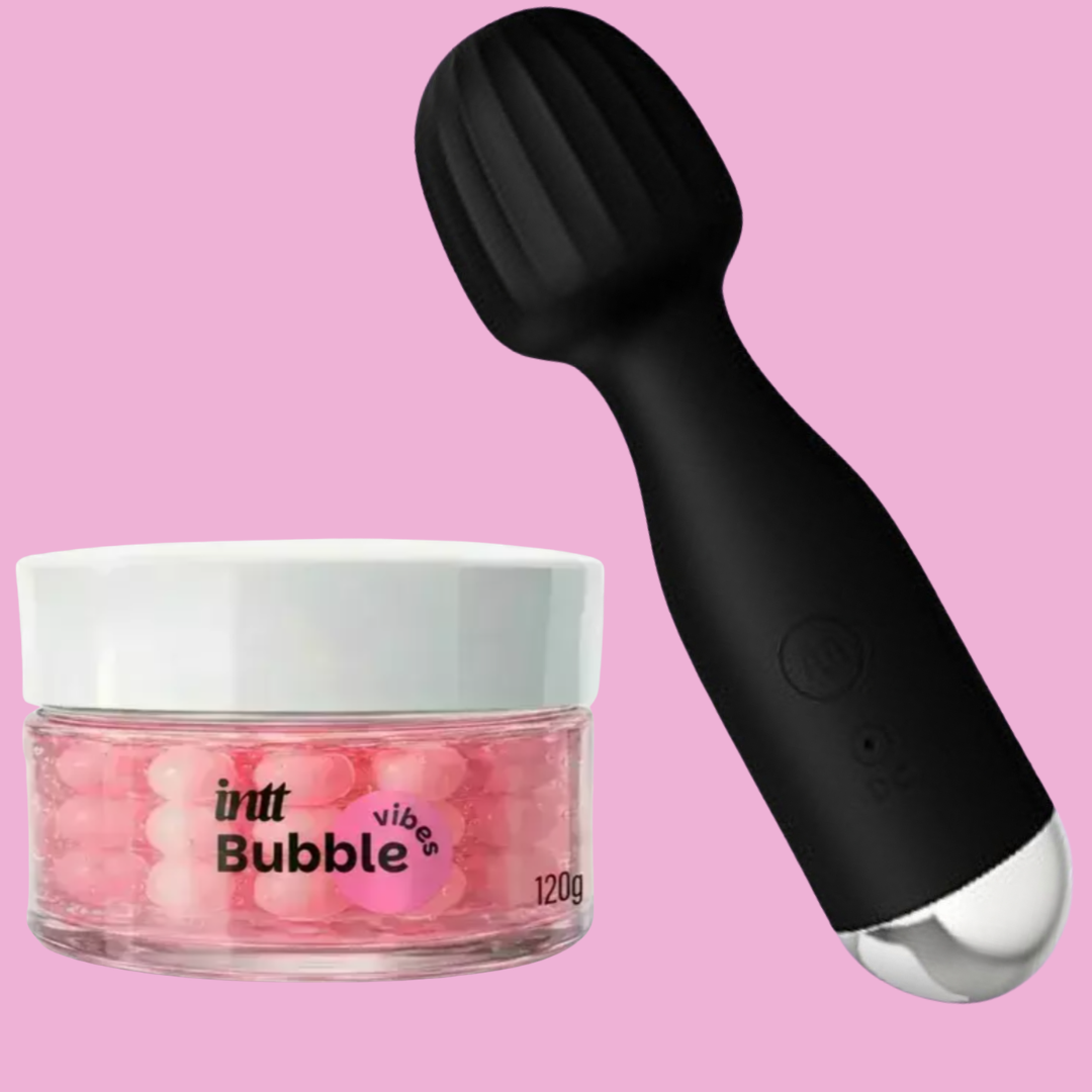 Já cantou hoje? Prepare o microfone, porque esse show promete novas sensações!

Potência, vibração, aquecimento e um toque surpreendente de tecnologia sensorial.

O Kit Aura Bubble Experience foi criado para quem deseja transformar momentos de autocuidado em experiências ainda mais envolventes.

De um lado, a Varinha Mágica Aura, exclusiva da marca própria Libertàre, com motor potente, cabeça flexível e vibrações intensas.

Do outro, o Bubble Vibes 3 em 1, um gel sensorial com esferas híbridas.
