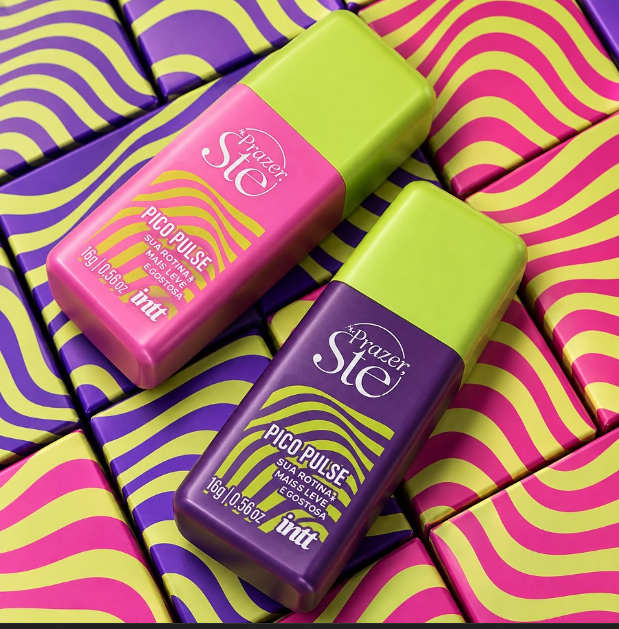 Quatro sensações. Um único produto.

O Pico Pulse Uva Verde é para quem procura um excitante sensorial realmente intenso. Sua fórmula foi desenvolvida para despertar diferentes estímulos e entregar 4 sensações em um único produto: suga, pulsa, vibra e gela.

E é justamente essa combinação que faz do Pico Pulse uma das experiências mais intensas da seleção Libertàre.

Com aroma e sabor de Uva Verde, ele combina uma sensação refrescante com estímulos progressivos.