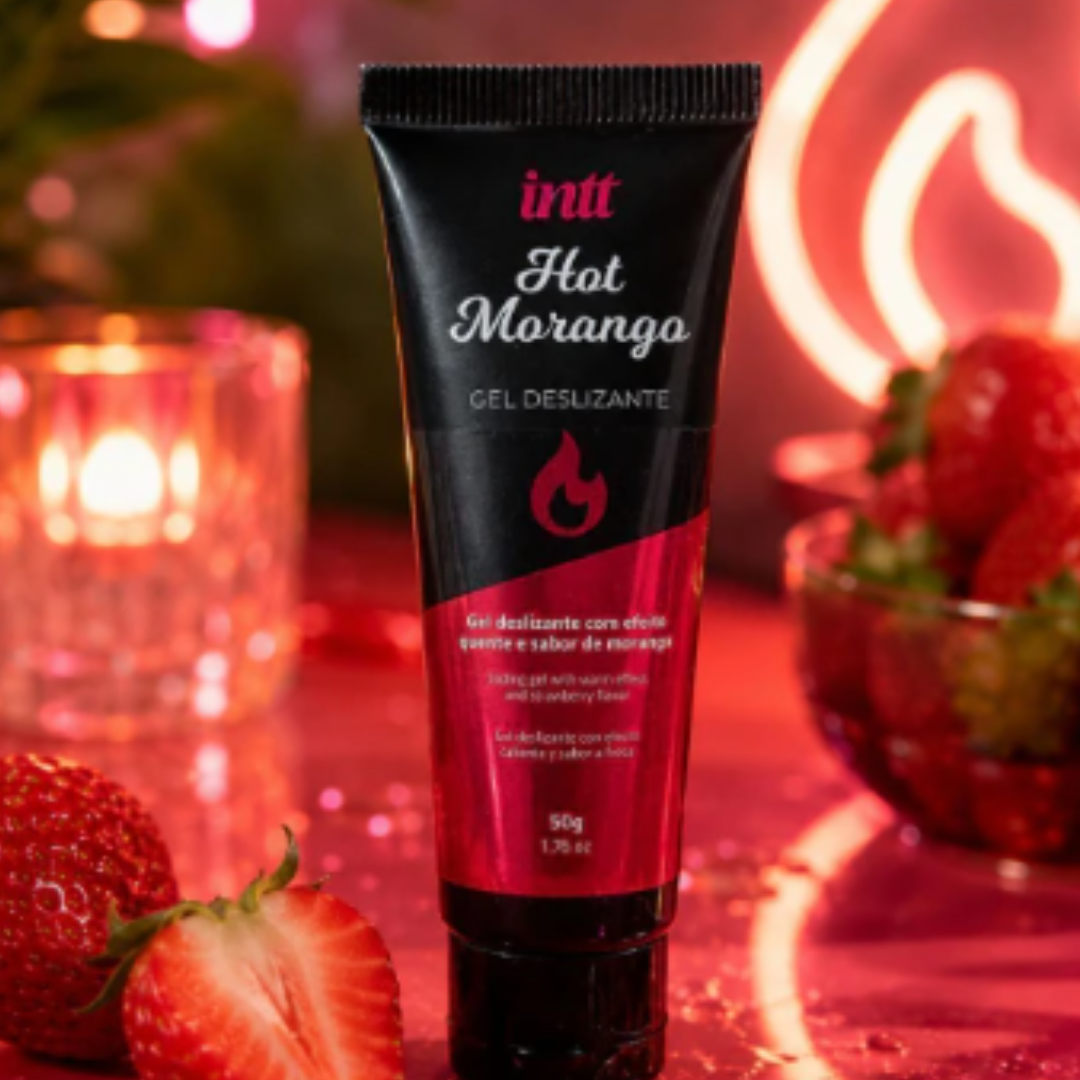 Os lubrificantes a base de água são de extrema importância na vida sexual de qualquer pessoa, seja para aumentar a lubrificação, para diminuir o atrito ou para usar com sex toys.

O lubrificante cria uma película protetora que faz com que os movimentos fiquem mais prazerosos. O lubrificante hot de morango tem composição a base de água e se assemelha a lubrificação natural da mulher, podendo ser usado em todos os momentos do seu dia a dia. O lubrificante tem um efeito quente e um sabor maravilhoso de morango
