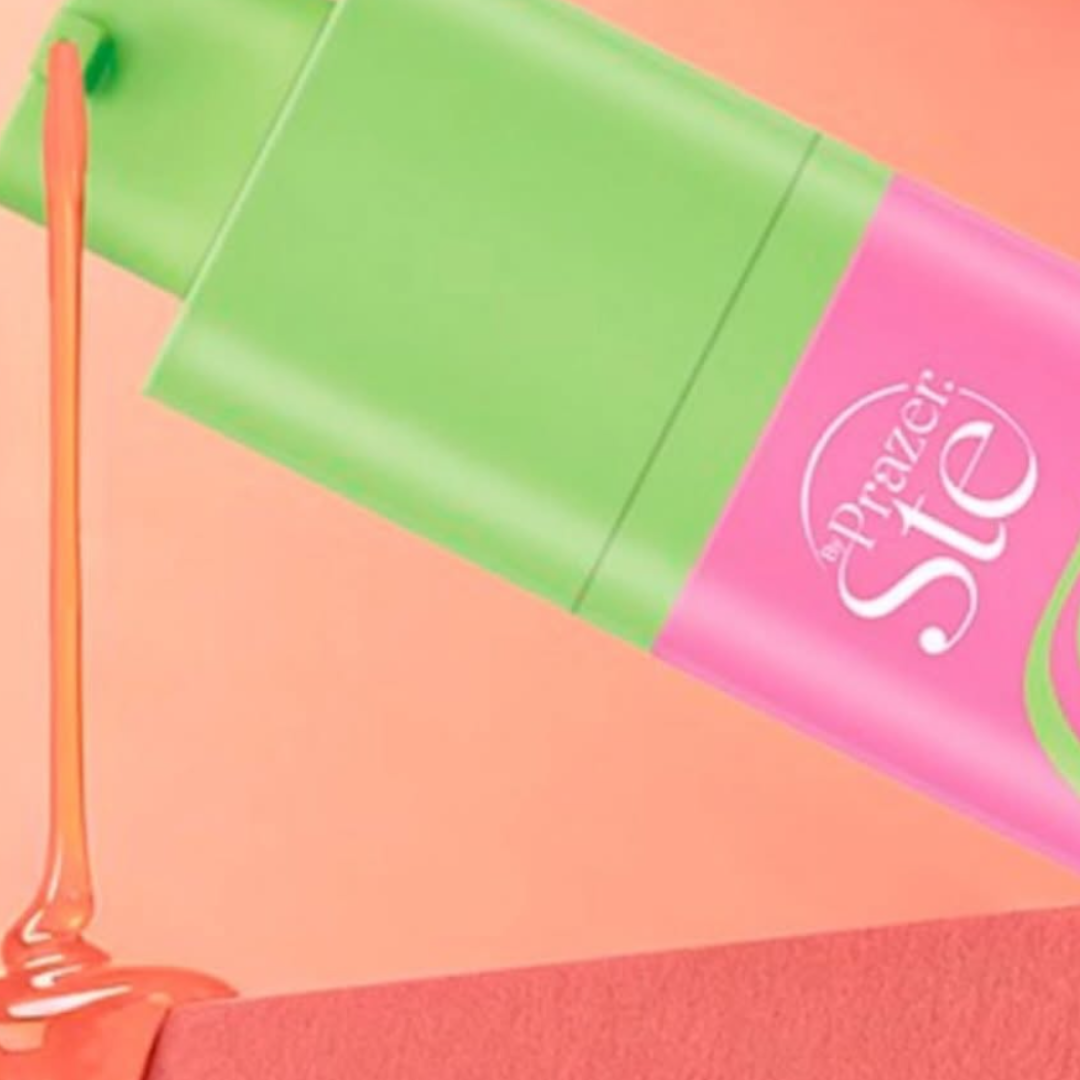 Pico Pulse Melancia — Excitante Unissex | Suga, Pulsa, Vibra e Gela
Quatro sensações. Um único produto.

O Pico Pulse Melancia é para quem procura um excitante sensorial realmente intenso. Sua fórmula foi desenvolvida para despertar diferentes estímulos e entregar 4 sensações em um único produto: suga, pulsa, vibra e gela.

Com o sabor refrescante e adocicado de melancia, ele combina frescor com estímulos progressivos, transformando a experiência e fugindo completamente dos géis convencionais.