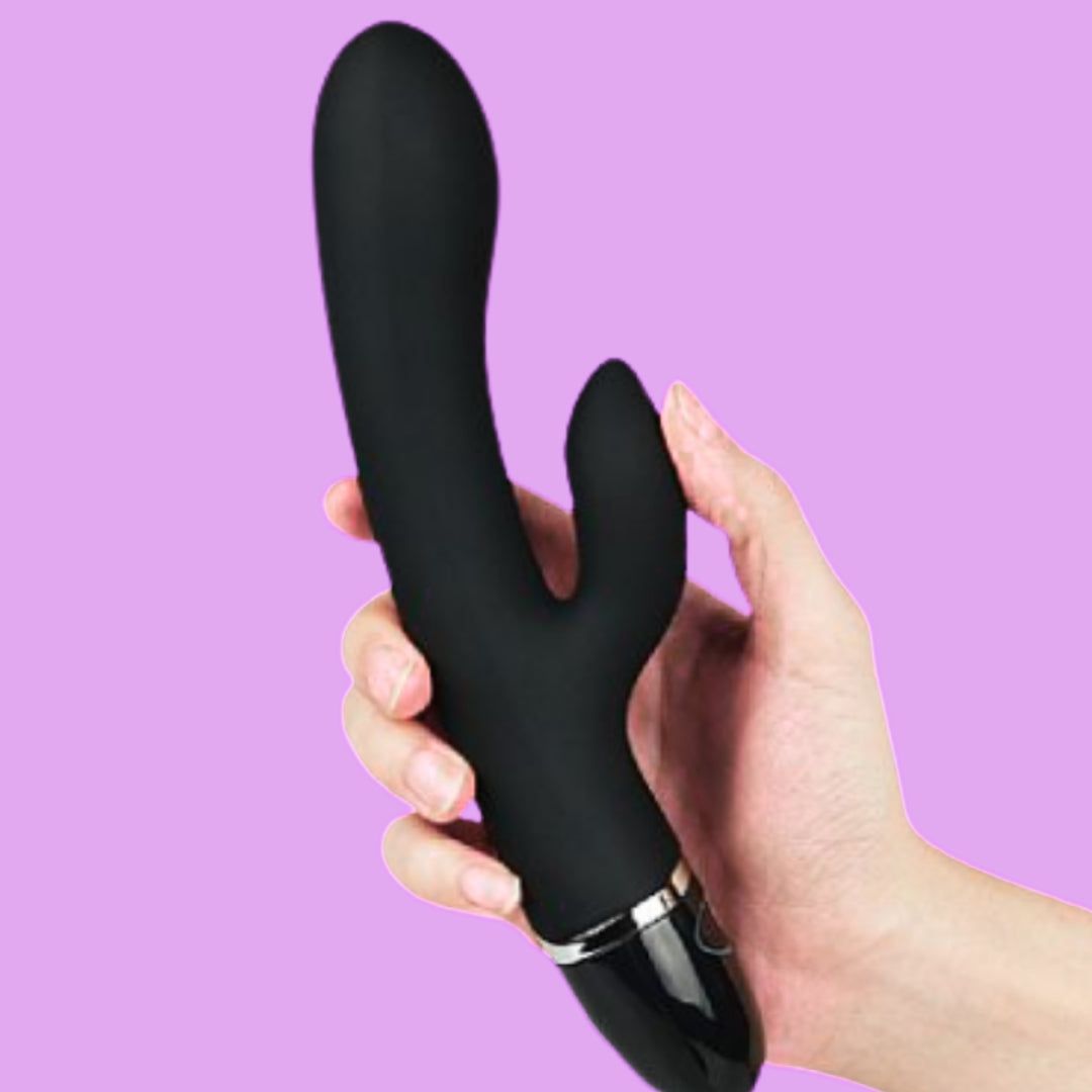 Quando dois se encontram, o resto desaparece.

O LOVEDUO é um produto de&nbsp;marca própria Libertàre, desenvolvido para transformar momentos a dois em experiências mais intensas, conectadas e inesquecíveis.

Com design elegante — nada básico — ele se adapta ao corpo com conforto, proporcionando uma estimulação envolvente que acompanha o ritmo de cada conexão.

Pensado para casais que desejam explorar novas sensações com mais presença e liberdade, o LOVEDUO une tecnologia, ergonomia e sofisticação.
