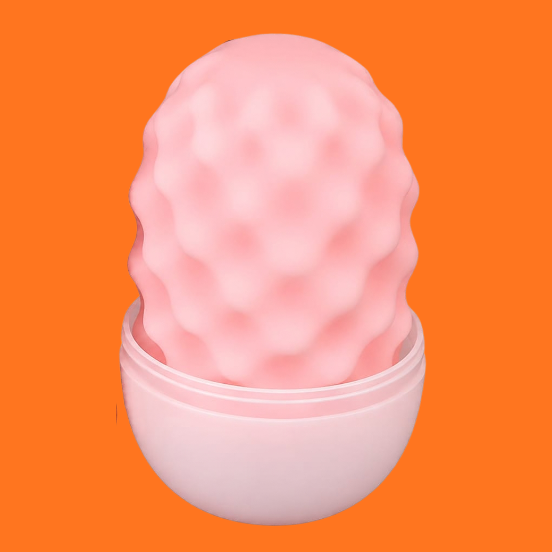 Só você precisa saber. E o presente é por nossa conta.

Imagine o momento…

Você entrega o controle com aquele sorriso de quem sabe que existe um segredo entre vocês.

O Secret é um vibrador de calcinha com controle remoto e 9 modos, criado para quem procura discrição, liberdade e uma experiência diferente para explorar individualmente ou a dois.

E nesta oferta especial da Libertàre, ele vem acompanhado de mais uma experiência:

🎁 Na compra do Secret, você ganha 01 Core Libertàre™ Super Egg de presente.

