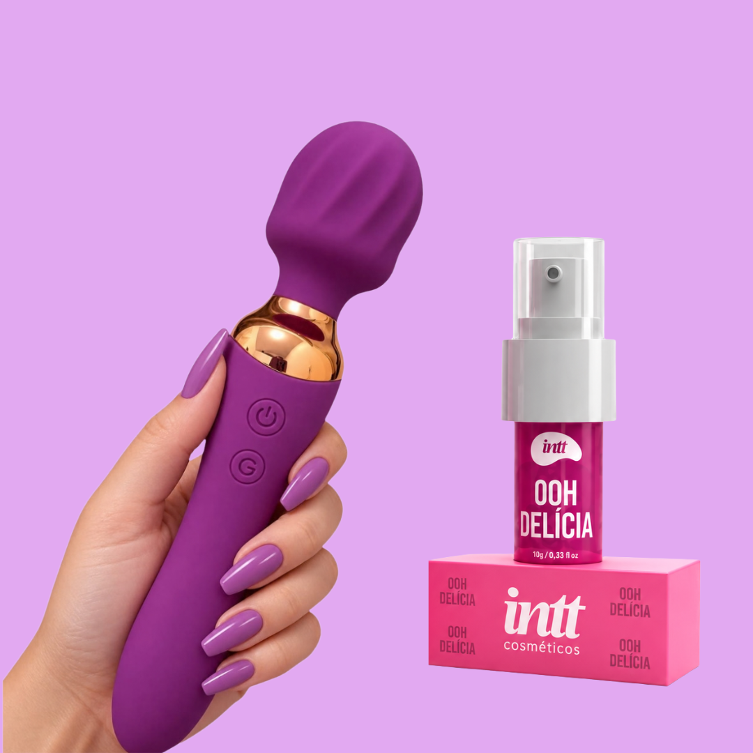 Potência, calor e sabor para transformar o momento a dois em uma experiência de novas sensações.

Um convite para sair da rotina, explorar diferentes estímulos e acrescentar um toque doce e picante à intimidade. O Kit Titan 3 em 1 Libertàre com Calda Beijável Ooh Delícia de Amora combina tecnologia, versatilidade e sabor em uma edição especial pensada para quem deseja explorar o prazer com liberdade e cumplicidade.

O Titan reúne três funções em um único produto: varinha mágica de alta potência.