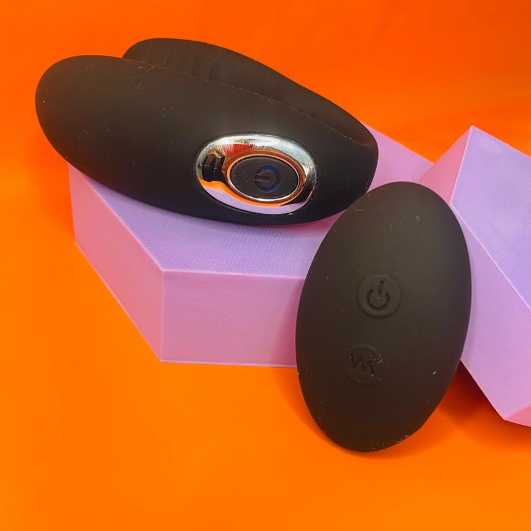 Hari - Vibrador de Casal com controle Remoto