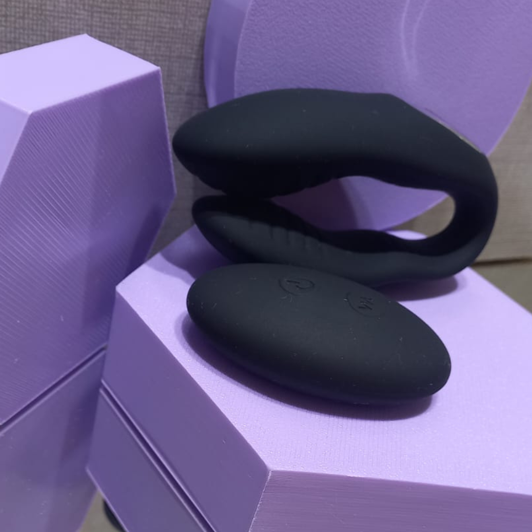 Hari - Vibrador de Casal com controle Remoto