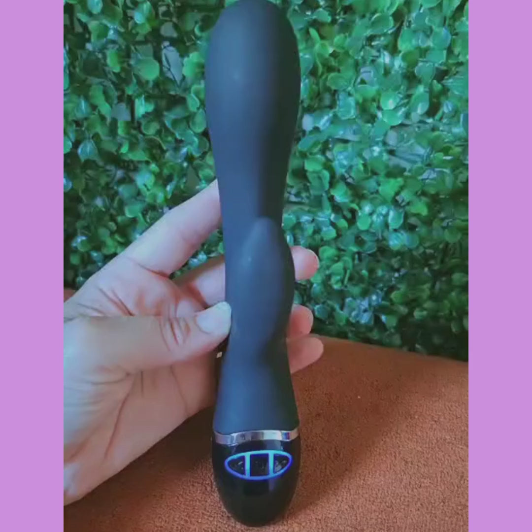 Quando dois se encontram, o resto desaparece.

O LOVEDUO é um produto de&nbsp;marca própria Libertàre, desenvolvido para transformar momentos a dois em experiências mais intensas, conectadas e inesquecíveis.

Com design elegante — nada básico — ele se adapta ao corpo com conforto, proporcionando uma estimulação envolvente que acompanha o ritmo de cada conexão.

Pensado para casais que desejam explorar novas sensações com mais presença e liberdade, o LOVEDUO une tecnologia, ergonomia e sofisticação.