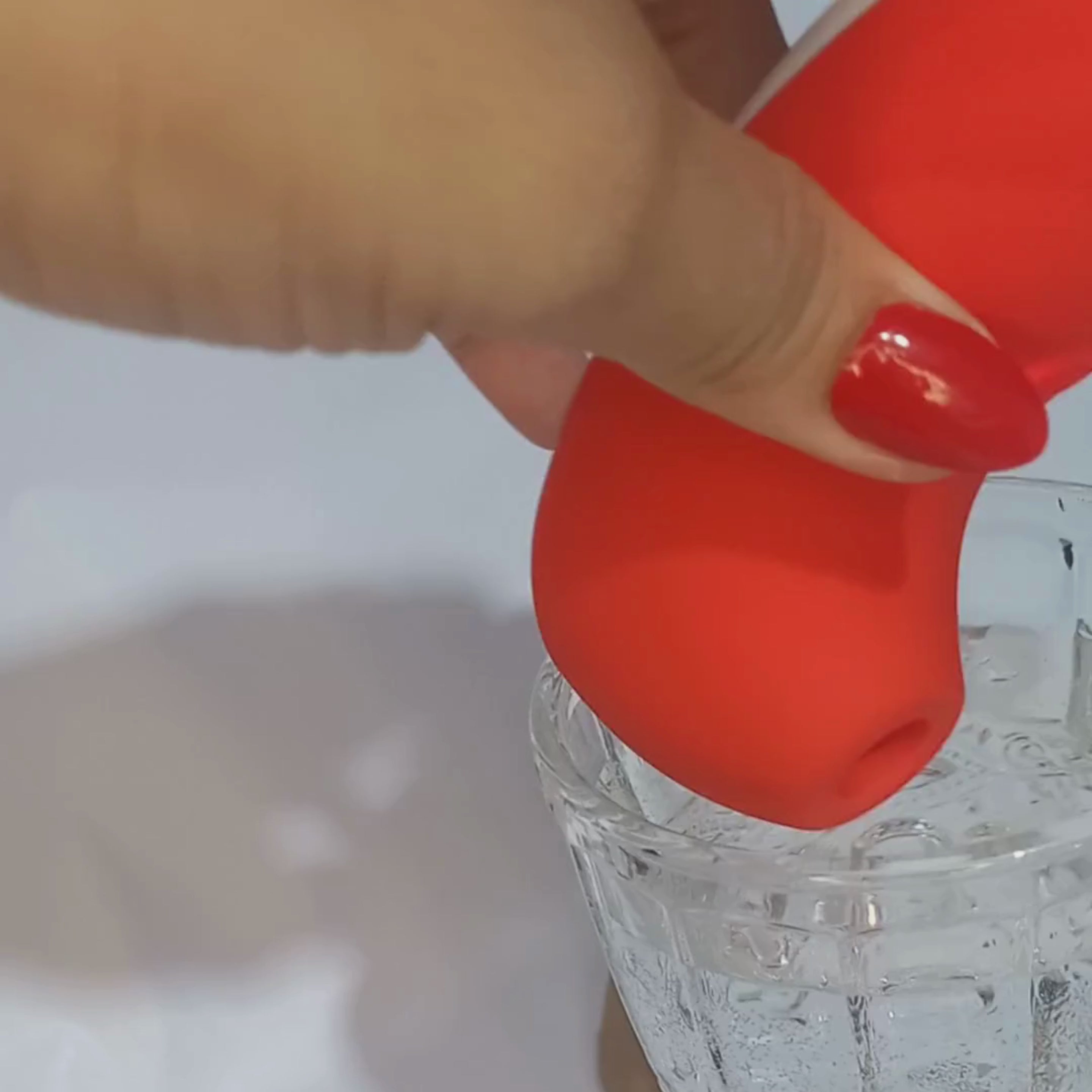 Kiss My Clit by Deborah Secco | Sugador Clitoriano com Ondas de Pressão