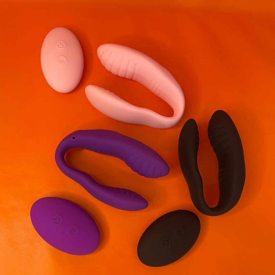 Hari - Vibrador de Casal com controle Remoto